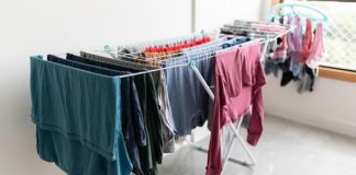 Tchau, secadora! Veja método holandês para secar roupas mais rápido no frio Varal de roupas