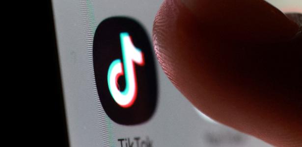 TikTok pagará R$ 2 bi para encerrar caso de privacidade TikTok era acusado de coletar ilegalmente dados de menores de 13 anos e expô-los a conteúdo para adultos