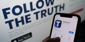 Truth Social passa a vender acesso antecipado a posts de Trump Truth Social é a rede social apoiada pelo ex-presidente dos EUA Donald Trump