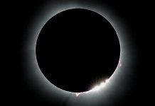 onde ver e como assistir do Brasil Eclipse solar total visto em Carbondale, Illinois (EUA), em 8 de abril de 2024