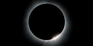 onde ver e como assistir do Brasil Eclipse solar total visto em Carbondale, Illinois (EUA), em 8 de abril de 2024