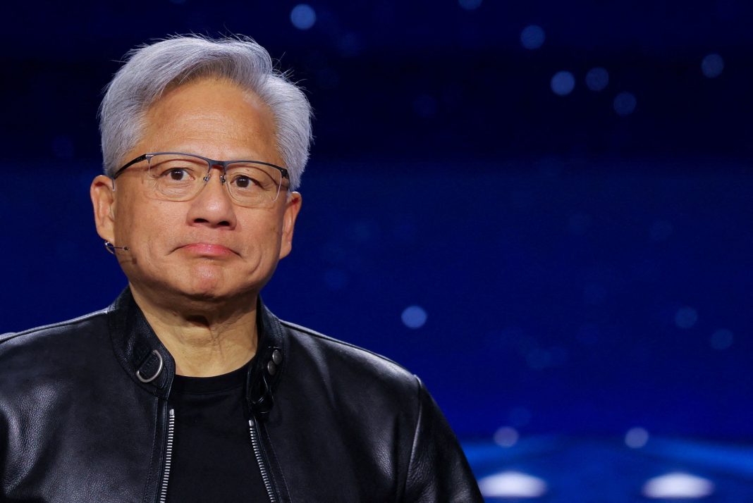 CEO da Nvidia diz que IA não vai acabar com CEO da Nvidia diz que IA não vai acabar com o mundo até 2030: '0% de chance'