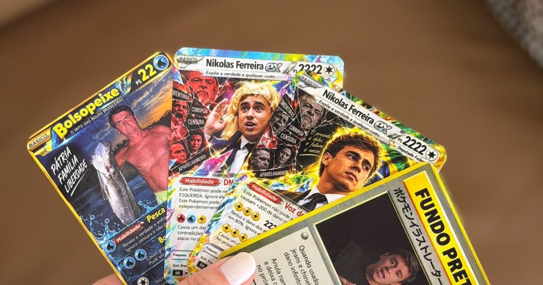 Candidato Nikolas Ferreira usa cartas estilo Pokémon TCG em campanha Candidato Nikolas Ferreira usa cartas estilo Pokémon TCG em campanha eleitoral; é ilegal?