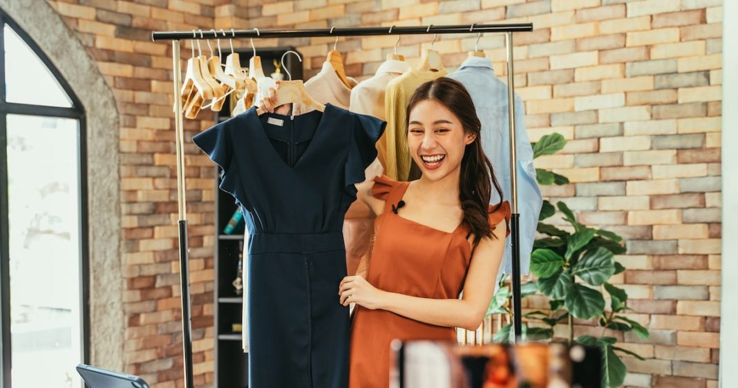 Guia para quem quer ganhar comissão divulgando produtos da Shopee; Guia para quem quer ganhar comissão divulgando produtos da Shopee; ter uma loja na plataforma; ter um ponto de coleta ou ser motorista parceiro