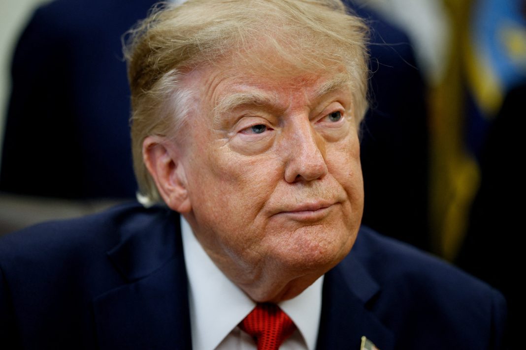 Trump anuncia que vai nomear 'czar da IA' e criar Trump anuncia que vai nomear 'czar da IA' e criar força-tarefa para fomentar e monitorar tecnologia