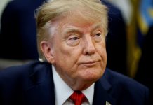 Trump anuncia que vai nomear 'czar da IA' e criar força-tarefa para fomentar e monitorar tecnologia Trump anuncia que vai nomear 'czar da IA' e criar força-tarefa para fomentar e monitorar tecnologia