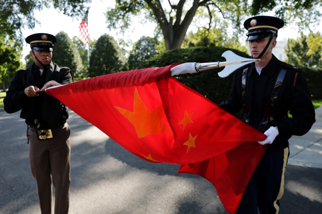 Xi chega a Washington nesta terça-feira para encontro com Trump Xi chega a Washington nesta terça-feira para encontro com Trump