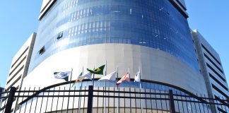 Falhas no PHP levam tribunais no Brasil e Anatel a suspender sistemas; governo emite alerta Falhas no PHP levam tribunais no Brasil e Anatel a suspender sistemas; governo emite alerta