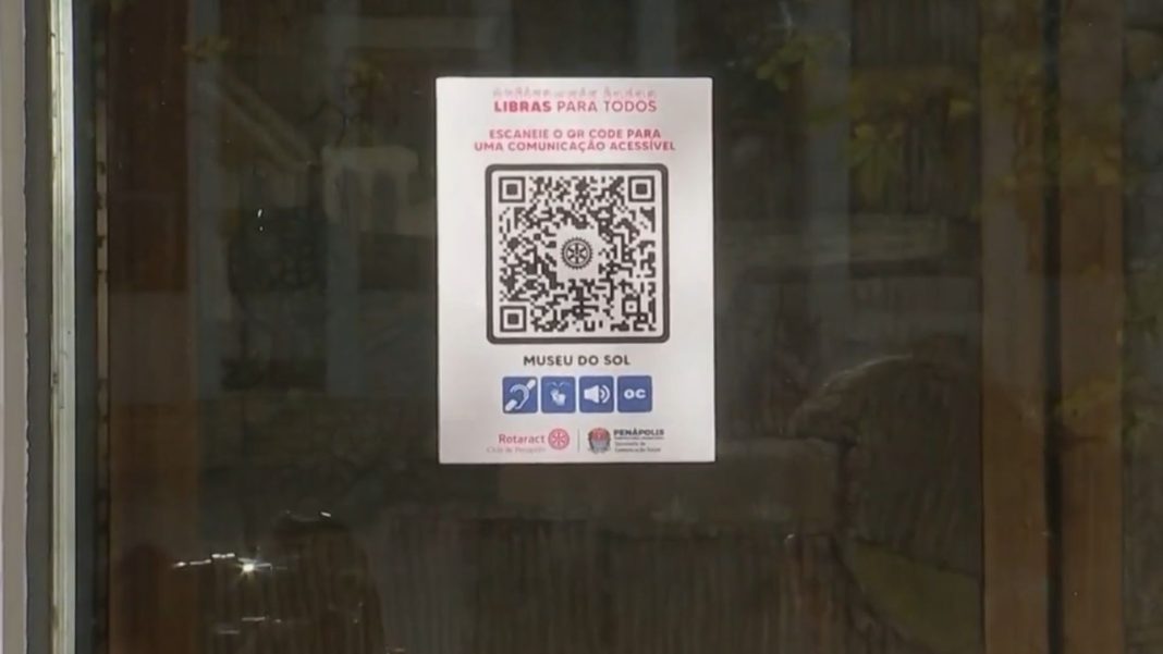 Golpe do QR Code: criminosos adulteram códigos para roubar dinheiro; veja como se proteger