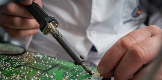 Inteligência artificial muda planos de carreira dos jovens; veja profissões que ganham espaço Inteligência artificial muda planos de carreira dos jovens; veja profissões que ganham espaço