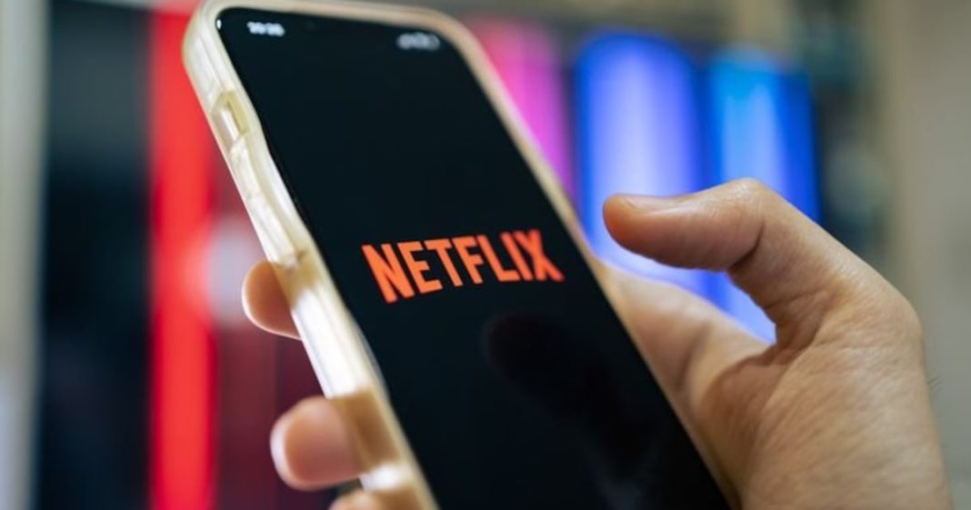 Netflix prepara corte de 5% da sua força de trabalho Netflix prepara corte de 5% da sua força de trabalho