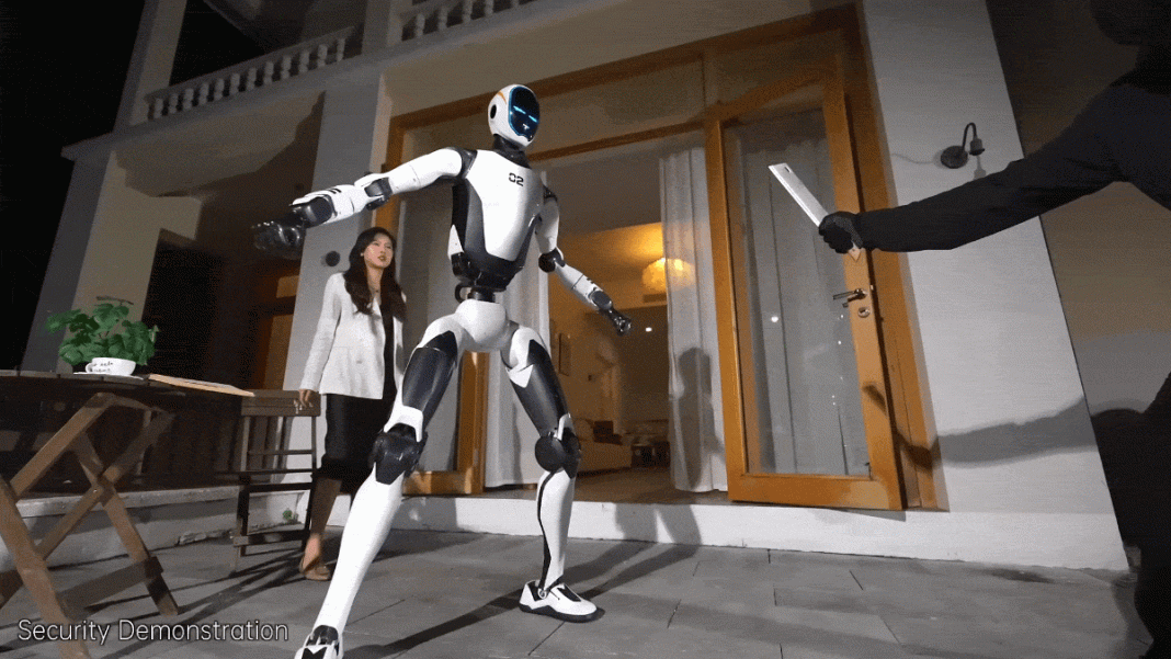Robô 'guarda-costas' enfrenta homem com faca e ergue até carro Robô 'guarda-costas' enfrenta homem com faca e ergue até carro para socorrer pessoa